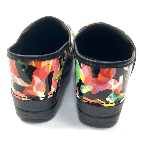 Dansko Fusion Patent Clog Sz 8.5 - Picture 3 of 5